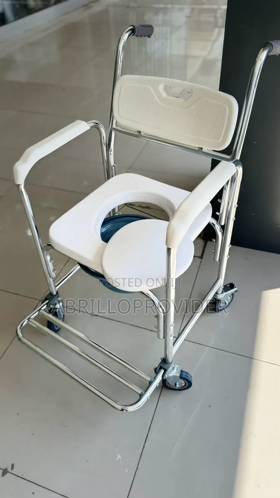 Toilet Wheelchair水手wheelchair卜手wheelchair山手wheelchair山手wheelchair山手whe
