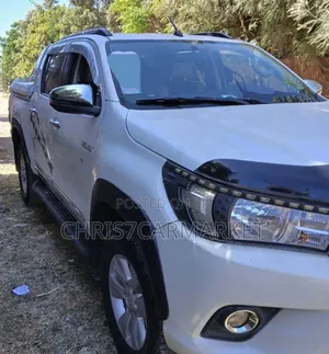 Toyota Hilux Revo Double Cab Deisel 2.4 RWD 2019 White