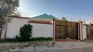 Furnished 5bdrm Villa in አአ, Bole for sale