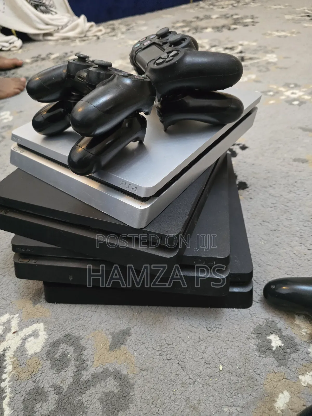 Playstation 4 Slim Fc25 የተጫነባቸው