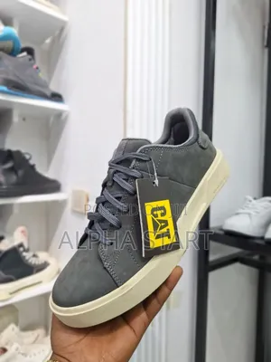  Cat Original Flat Sneakers 
 Made in Vietnam