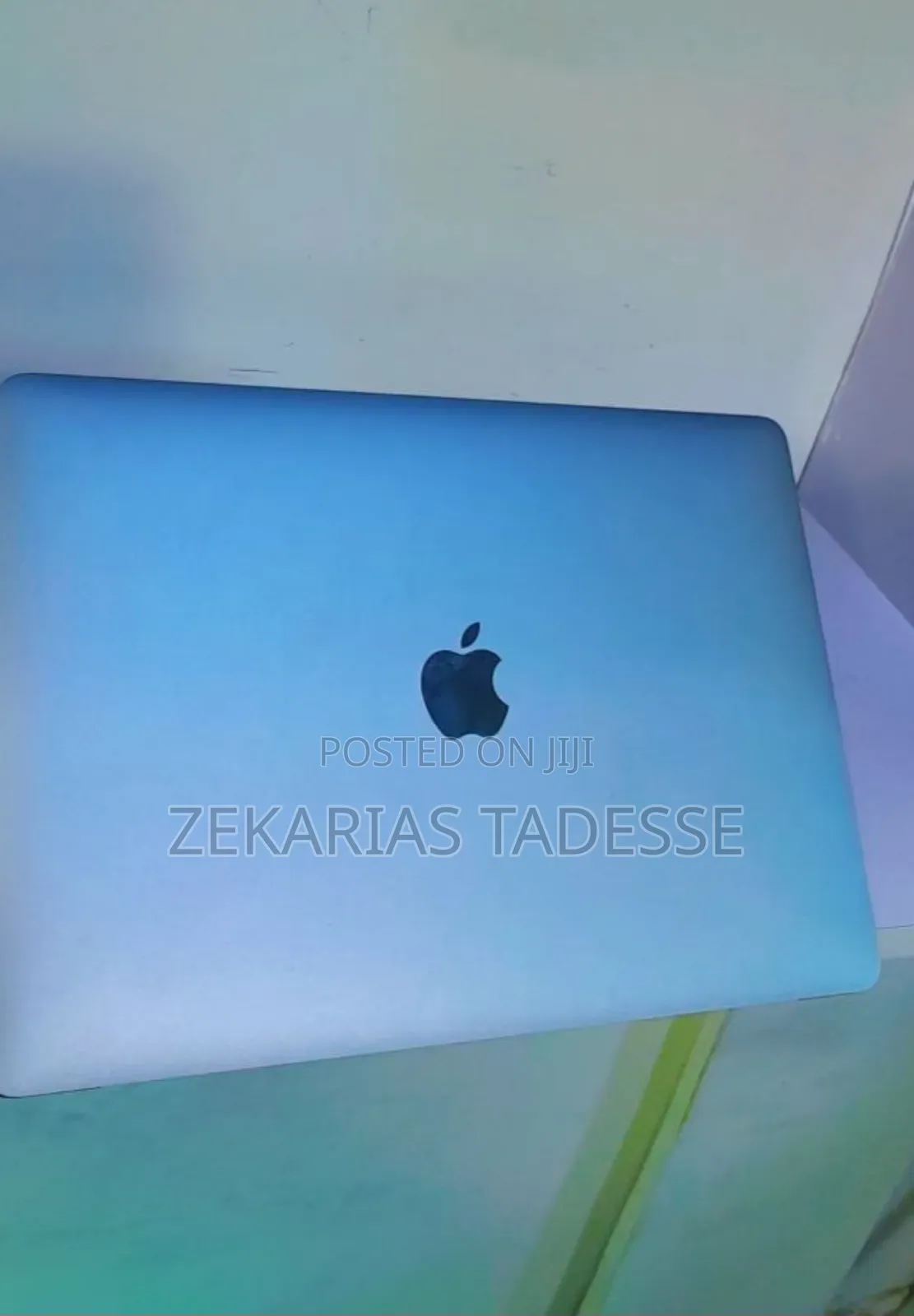 New Laptop Apple MacBook Air 2020 M1 8GB Apple M1 SSD 256GB