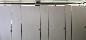 Cubicle Toilet Partition / HPL
