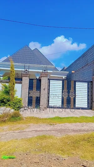 Furnished 5bdrm House in ሰሚት 250ካሬ, Bole for sale