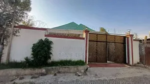 Furnished 5bdrm Villa in ጃክሮስ, Bole for sale