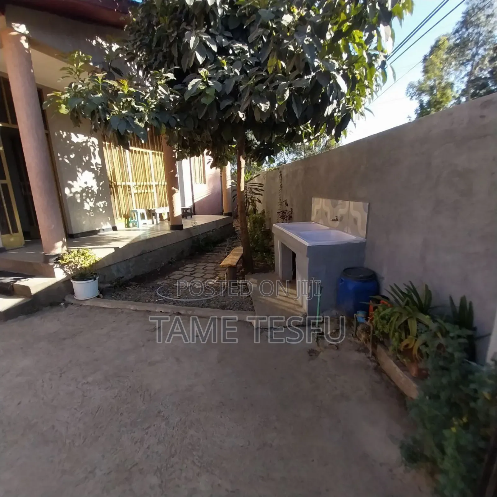 Furnished 5bdrm House in ወሰን, Yeka for sale