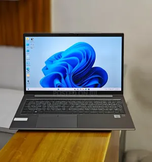 New Laptop HP ZBook Firefly 15 G7 16GB Intel Core I7 SSD 512GB