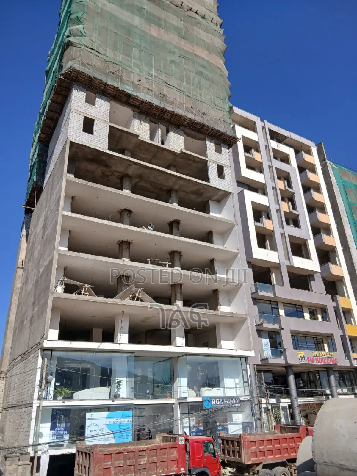 2bdrm Apartment in ቦሌ መድሃኒያለም አካባቢ 80%, Bole for sale