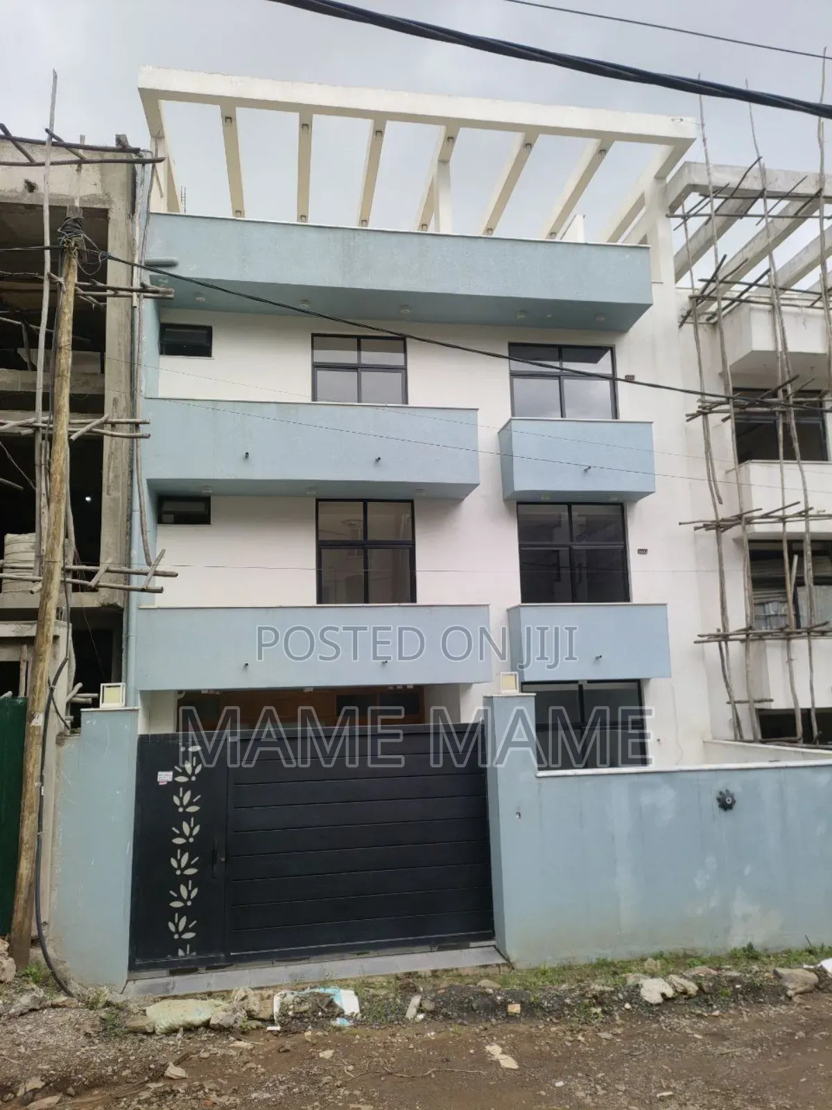 7bdrm House in Addis Abeba, Bole for sale