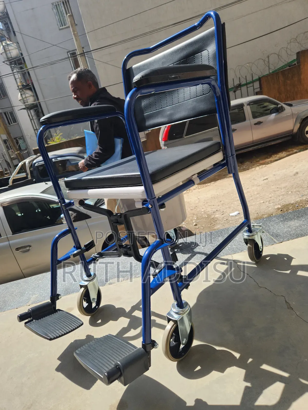 Commode ባለ ፖፖ ዊልቸር Commode老公toilet Wheelchair老師commode Wheelchair New