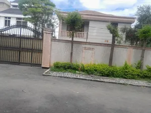 5bdrm House in Addis Abeba, Bole for sale