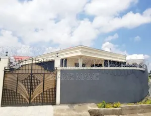 5bdrm Villa in Addis Abeba, Bole for sale