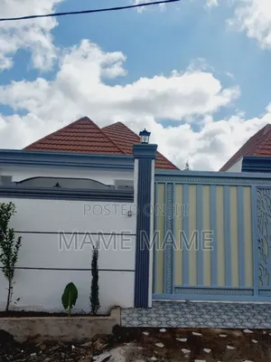 5bdrm Villa in Addis Abeba, Bole for sale