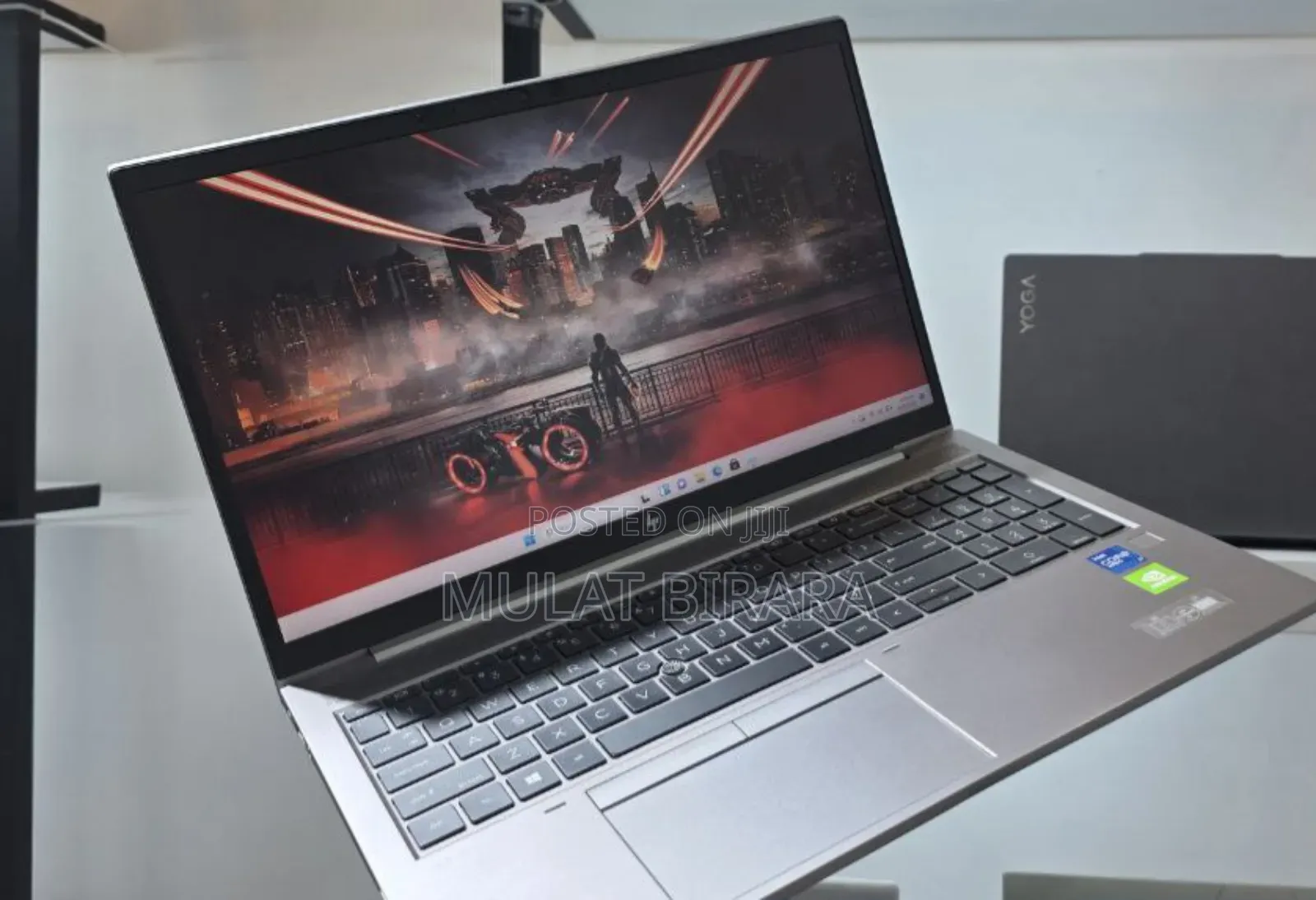 New Laptop HP ZBook Firefly G8 16GB Intel Core I7 SSD 512GB