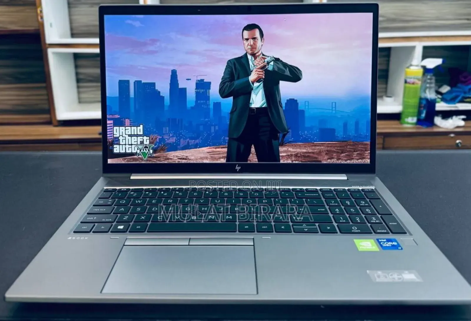 New Laptop HP ZBook Firefly G8 16GB Intel Core I7 SSD 512GB