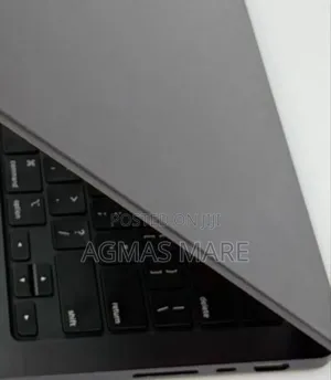 New Laptop Apple MacBook Pro 2024 M4 14-Inch 16GB Apple M4 SSD 512GB