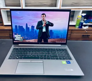 New Laptop HP ZBook 15 16GB Intel Core I7 SSD 512GB