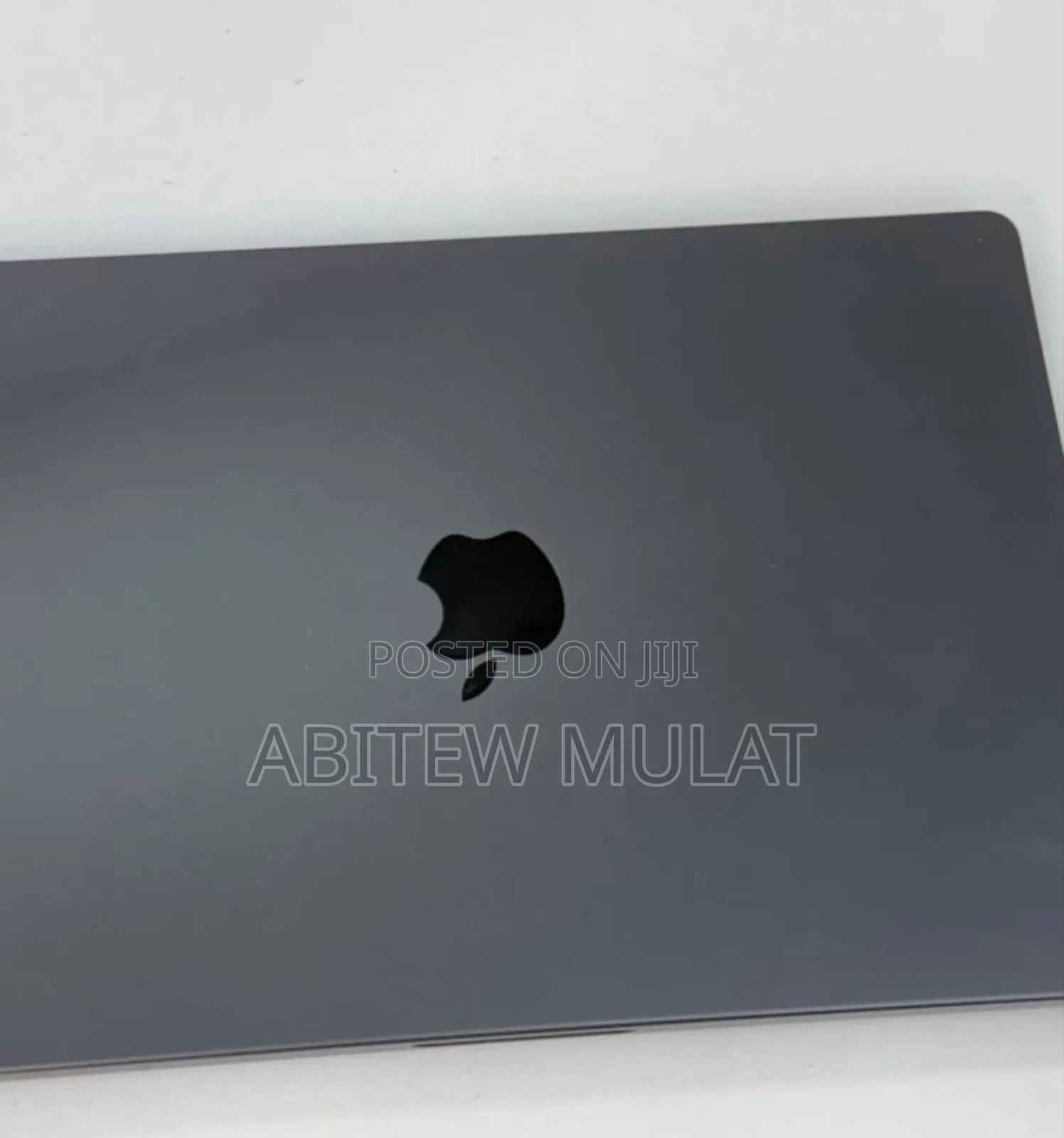 New Laptop Apple MacBook Pro 2024 M4 14-Inch 16GB Apple M4 SSD 512GB