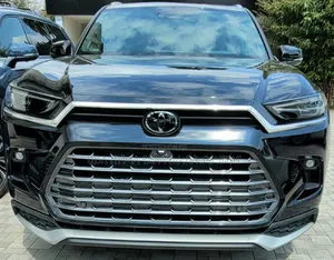 New Toyota Grand Highlander Hybrid 2025 Black