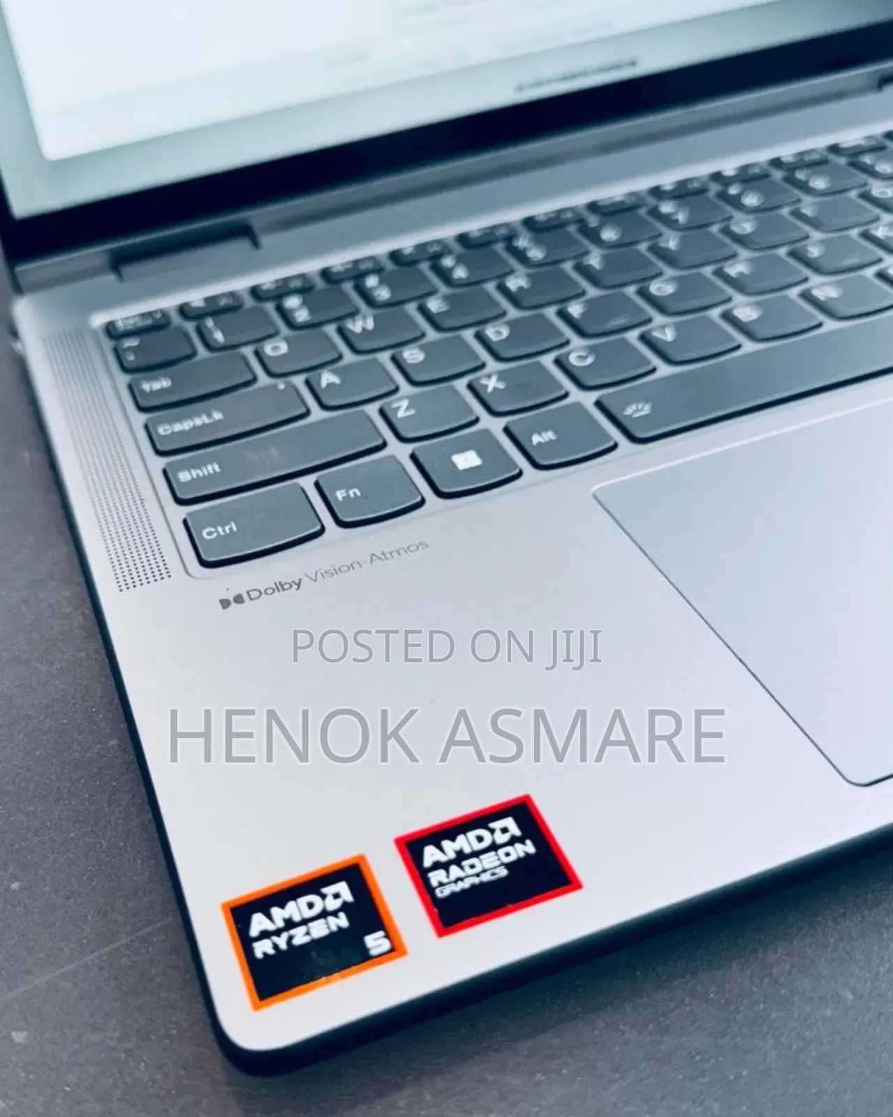 New Laptop Lenovo Yoga 7i 8GB AMD Ryzen 5 SSD 512GB