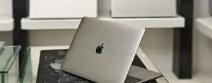 New Laptop Apple MacBook 2016 16GB Intel Core I7 SSD 512GB