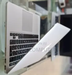 New Laptop Apple MacBook Pro 2014 8GB Intel Core I7 SSD 256GB