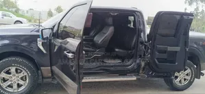 Ford F-150 2022 Black