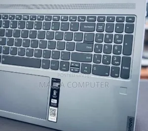 New Laptop Lenovo Yoga 7i 8GB Intel Core I5 SSD 512GB
