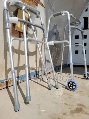 Folding Walker or Mobility Aid喆郎 Walker With Wheels|Foldable鎌舞walker