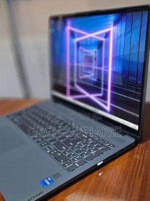 New Laptop Lenovo Yoga 700 16GB Intel Core I7 SSD 512GB