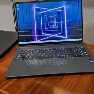 New Laptop Lenovo Yoga 7i 16GB Intel Core I7 SSD 512GB