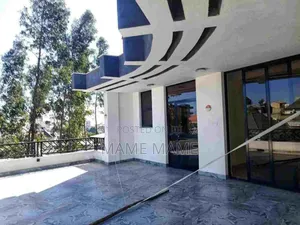 5bdrm House in Addis Abeba, Bole for sale