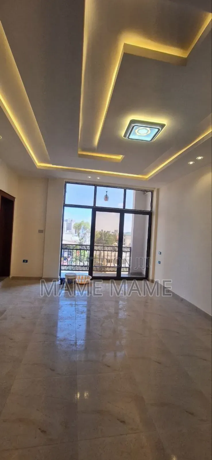 5bdrm House in Addis Abeba, Bole for sale