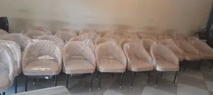 ለቤት ለካፌ እና ለሆቴል የሚሆኑ ወንበሮች