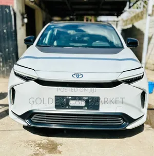 Toyota bZ4X 2023 White