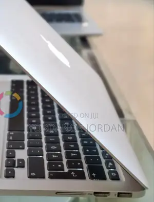 New Laptop Apple MacBook Pro 2014 8GB Intel Core i7 SSD 256GB
