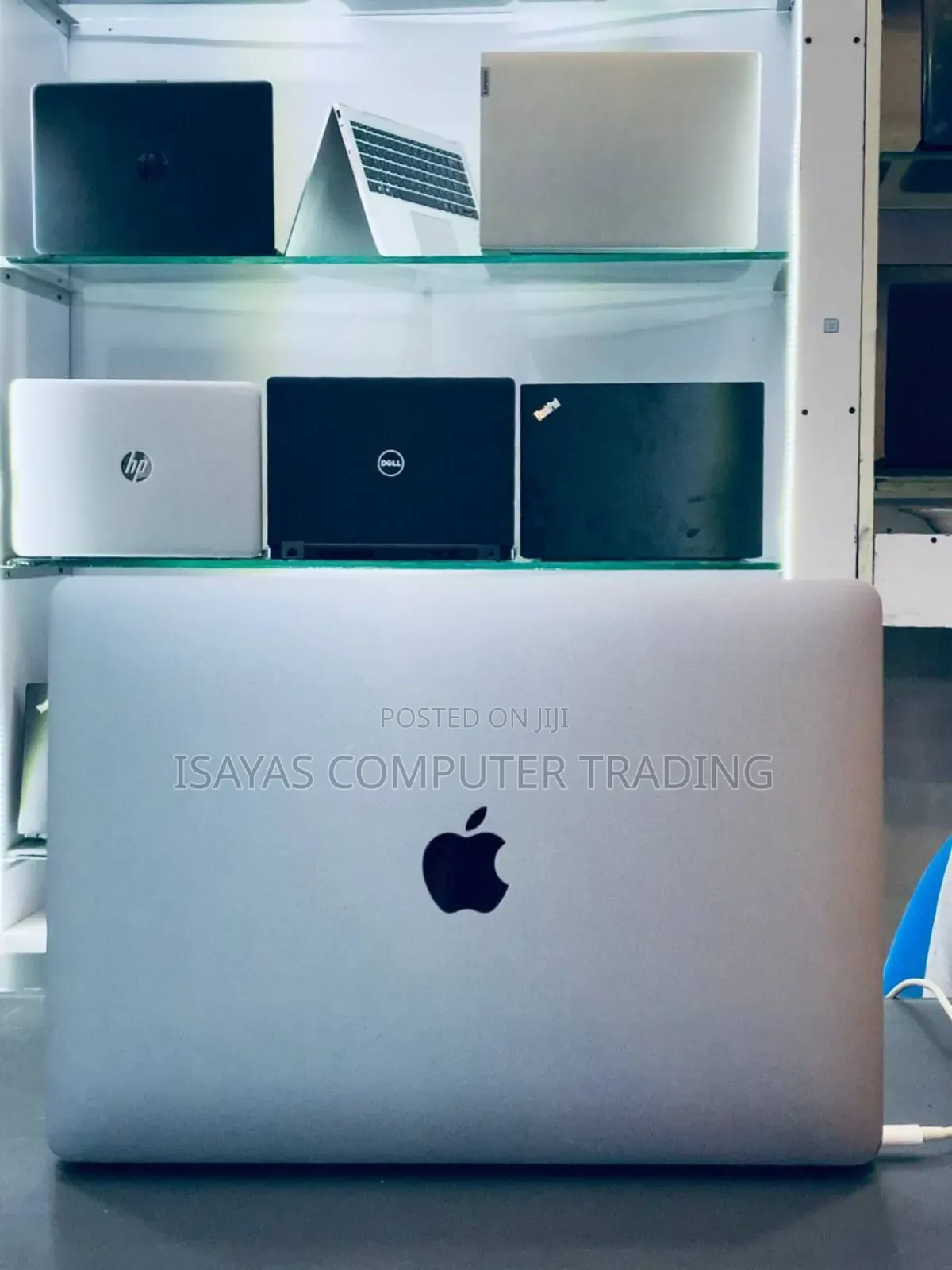 New Laptop Apple MacBook Pro 2017 8GB Intel Core I5 SSD 128GB