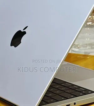 New Laptop Apple MacBook Pro 2021 M1 32GB Apple M1 SSD 1T