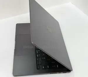 New Laptop Apple MacBook Pro 2024 M4 14-inch 16GB Apple M4 SSD 512GB
