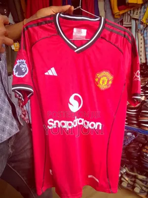 Jersey Arsenal, Man Utd