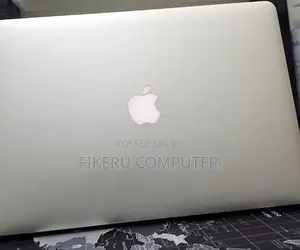 New Laptop Apple MacBook Pro 2015 16GB Intel Core I7 SSD 256GB