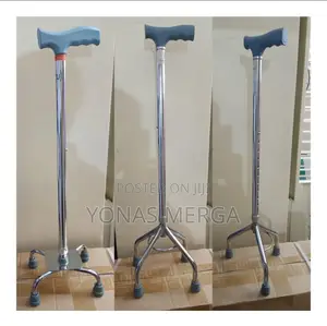 Cane//Stable Base: 4-Prong Design for Superior Balance. Non-Slip Tips