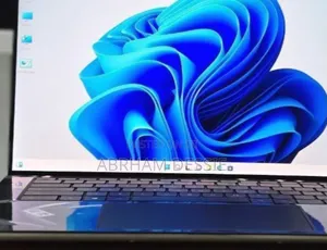 New Laptop Dell XPS 15 32GB Intel Core I9 SSD 1T