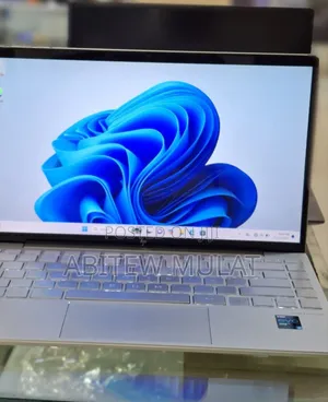 New Laptop HP Envy 13 16GB Intel Core I7 SSD 512GB