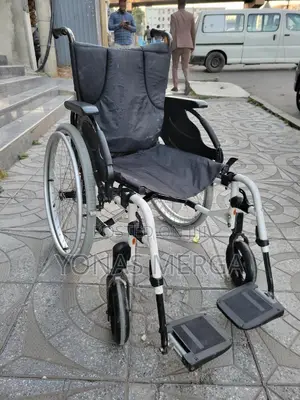 European Wheelchair峥參daily Living Indoor Manual Wheelchairs for Adults