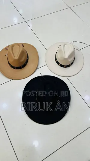 Wide Brim Circle Hat