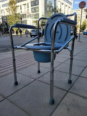 Folding – Toilet Chair Quickly and Easily Folds猫憬commodo Chair凶罬potty