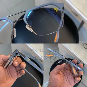 Ray-ban Sunglasse: Stylish Gray Metal Frames Made In Italy
