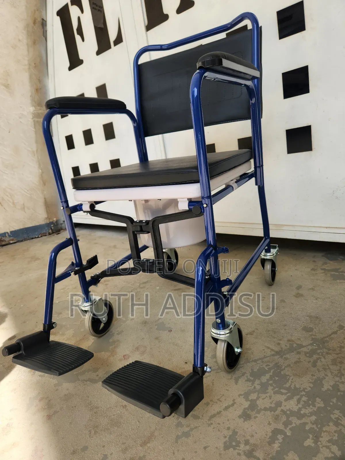Bed Room Side Chair Wheelchair輕鬆commode Wheelchair痲你brand New Commode