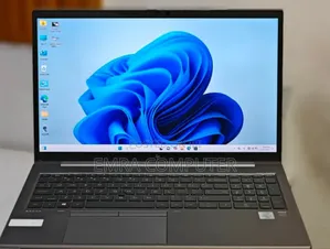 New Laptop HP ZBook Firefly 15 G7 16GB Intel Core I7 SSD 512GB
